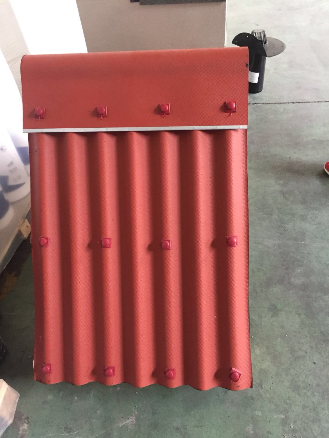 ��ɫ���ನ����