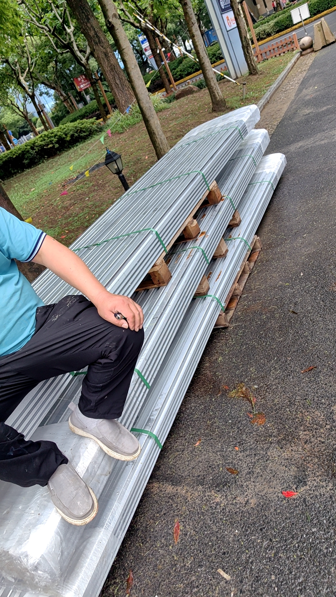 ��������